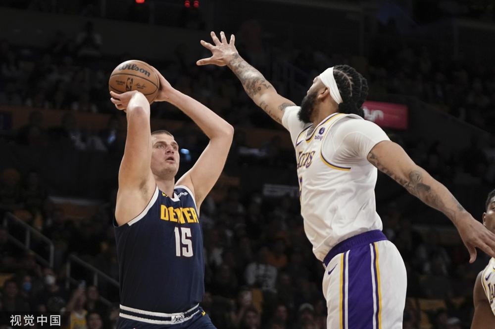 读者粘性更 读者粘性更