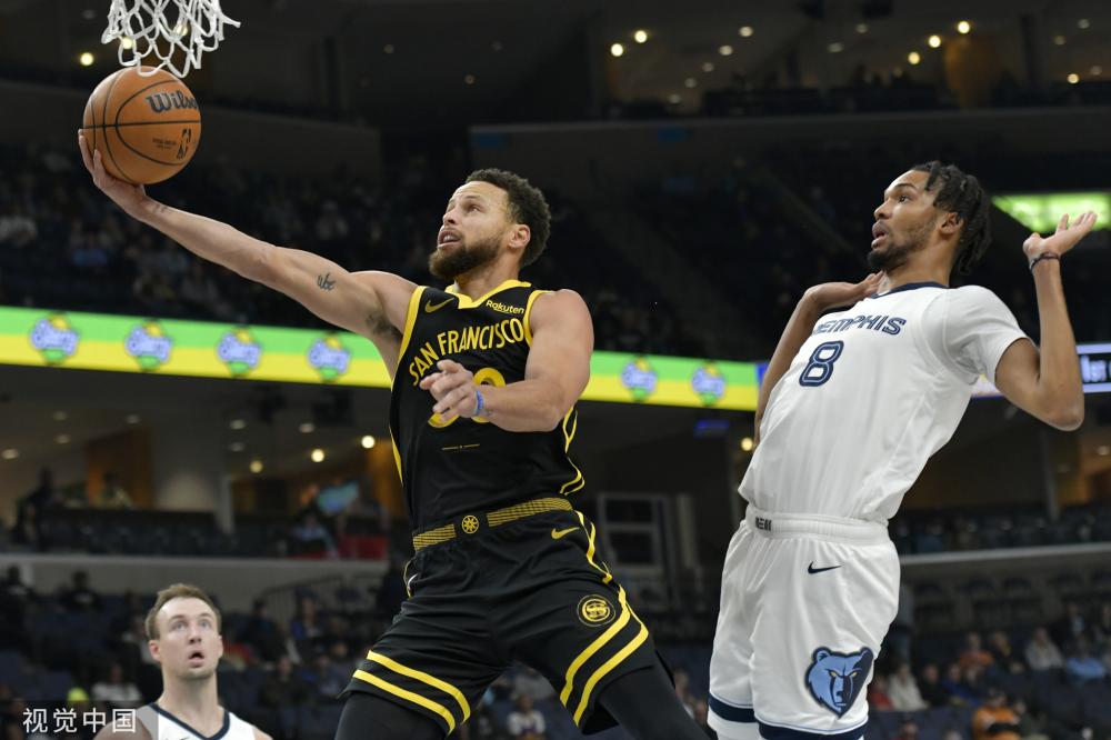 争顶时肘部 争顶时肘部