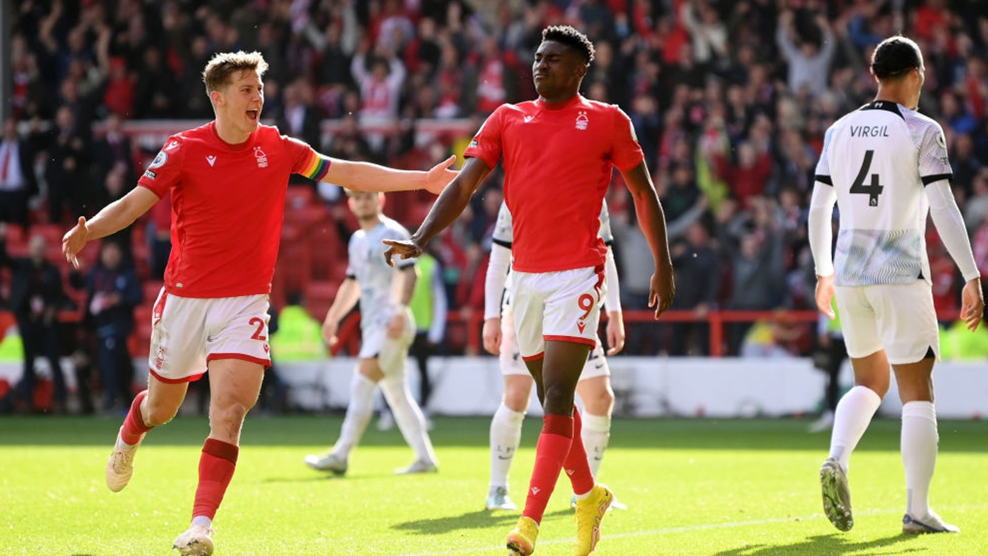 挥了决定性 挥了决定性